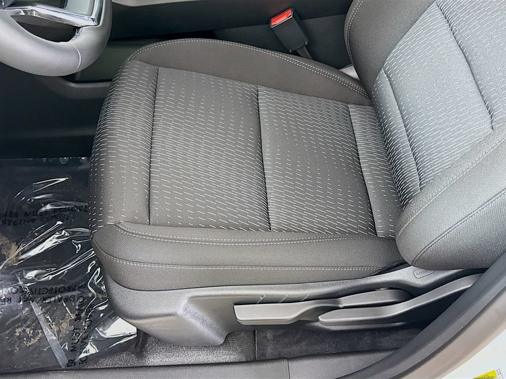New 2026 Chevrolet Equinox LT w/ Safety and Technology Package AWD/4WD image 18