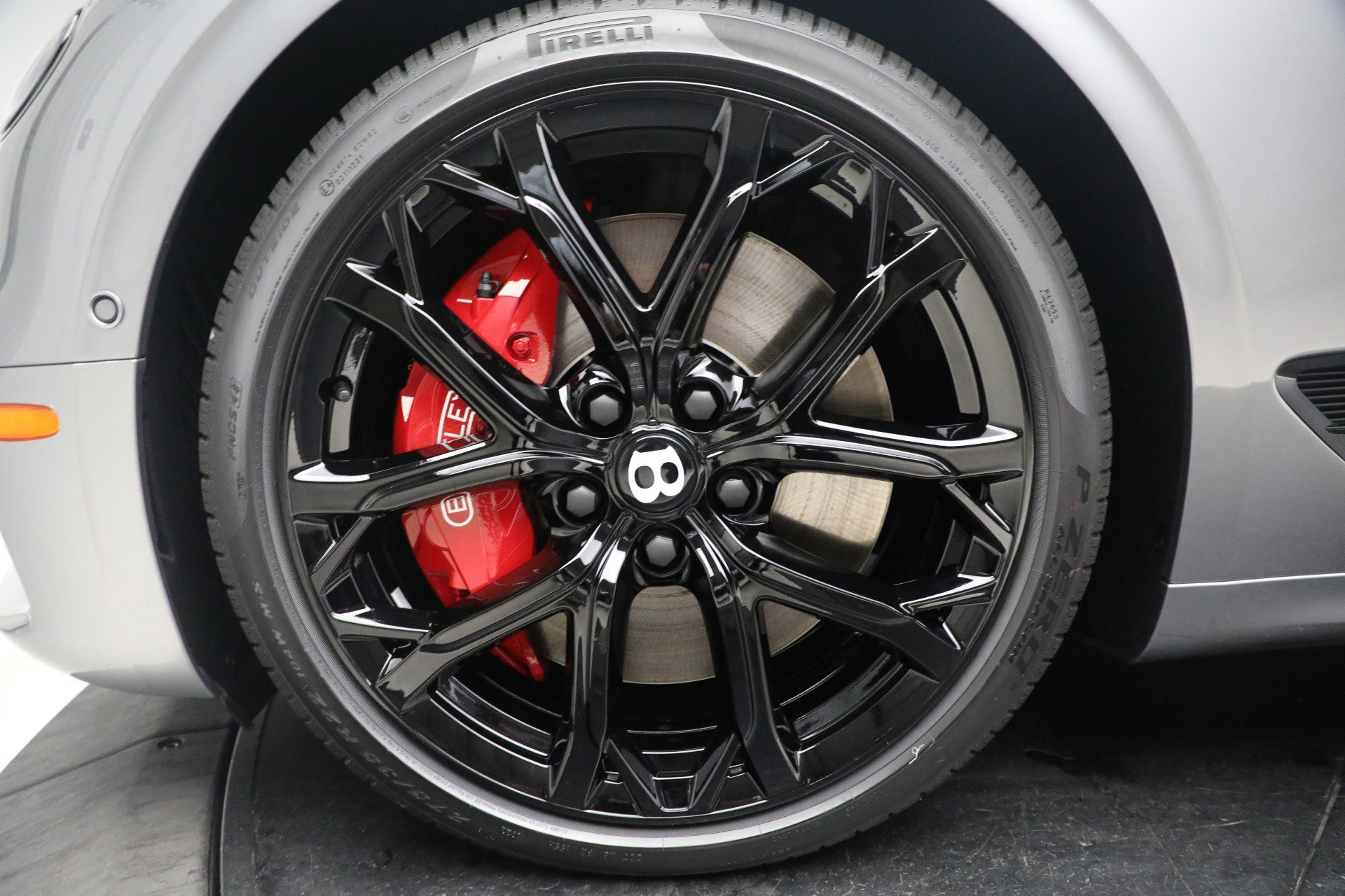 Certified 2023 Bentley Continental GT V8 image 32