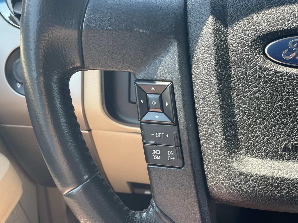 Used 2015 Ford Expedition XLT RWD image 21