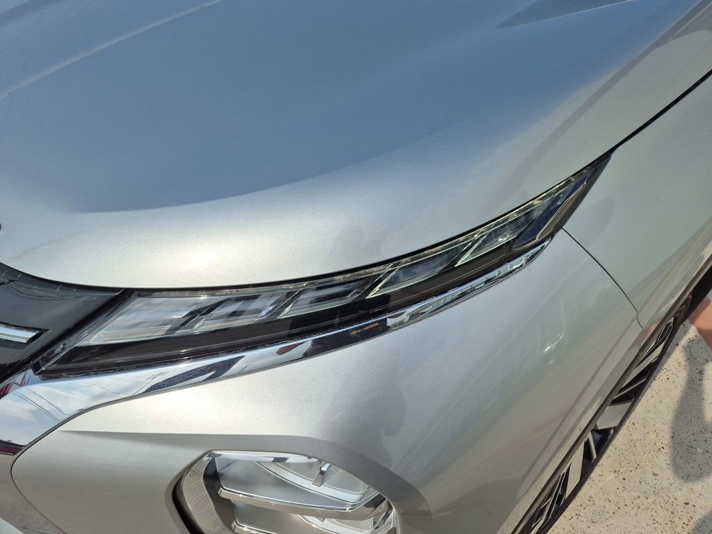 New 2026 Mitsubishi Outlander SE image 73