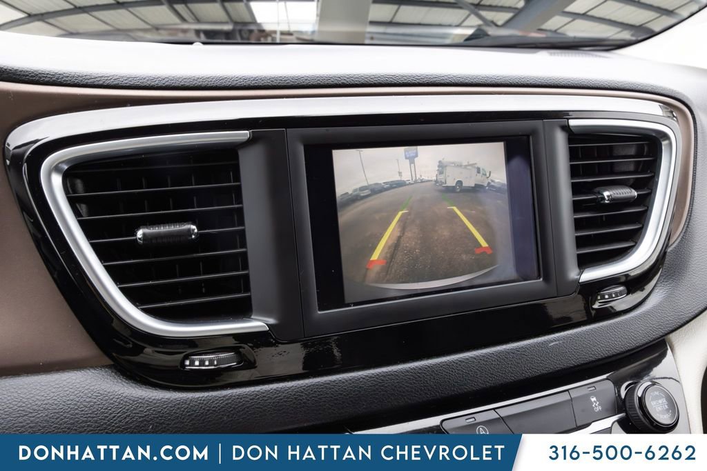 Used 2021 Chrysler Voyager Lxi FWD image 7