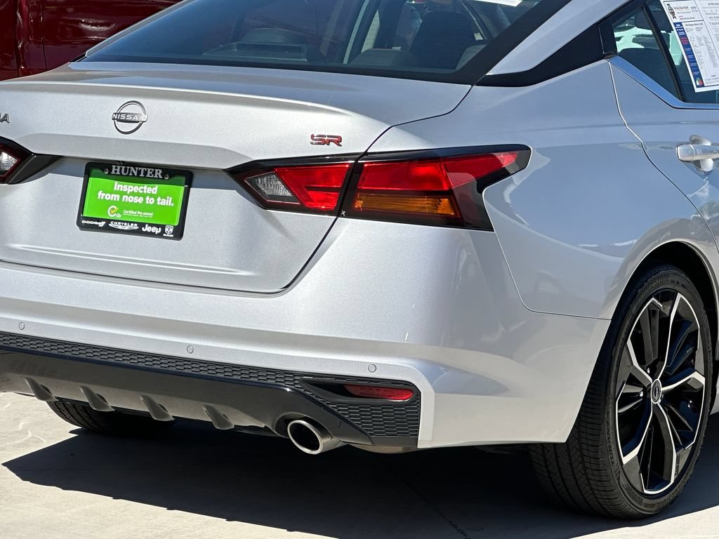 Used 2024 Nissan Altima 2.5 SR FWD image 8