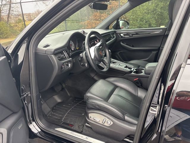 Used 2020 Porsche Macan S image 13