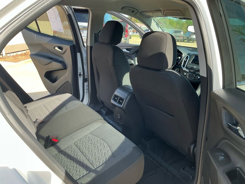 Used 2024 Chevrolet Equinox LT w/ LPO, Floor Liner Package FWD image 23