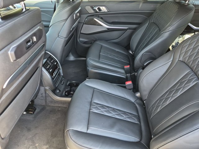 New 2027 BMW X7 M60i AWD/4WD image 16