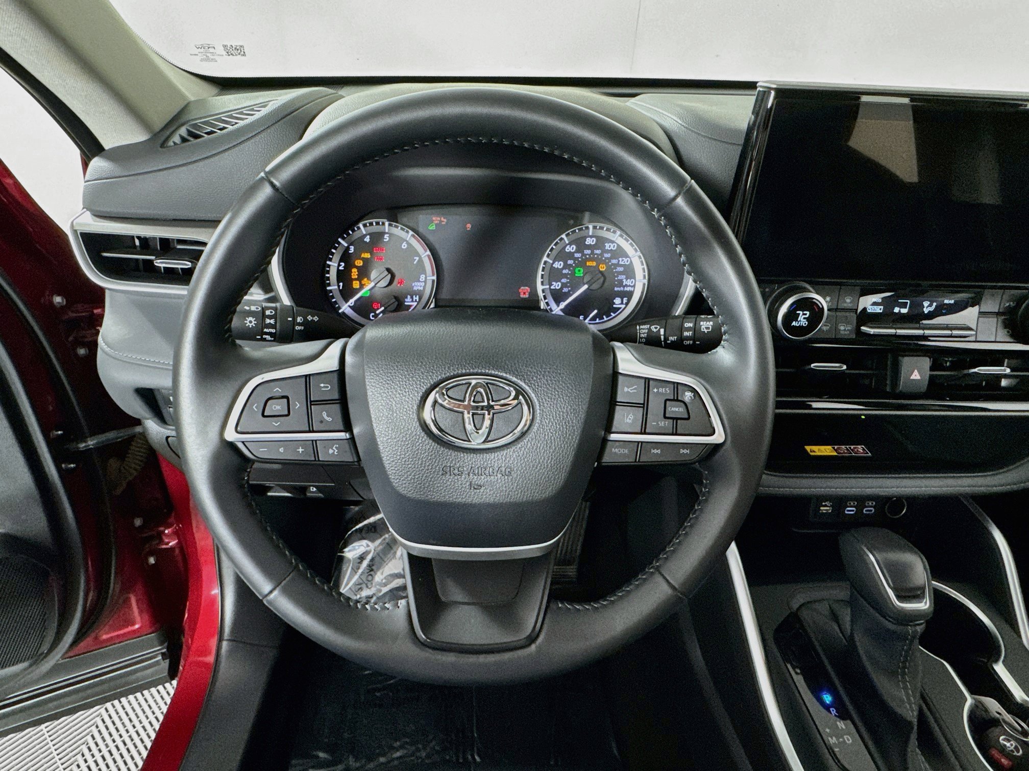 Certified 2026 Toyota Highlander XLE AWD/4WD image 13