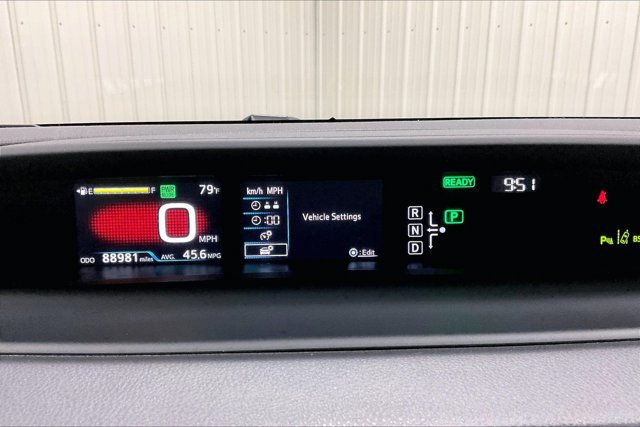 Used 2017 Toyota Prius Four w/ Advanced Technology Package FWD image 20