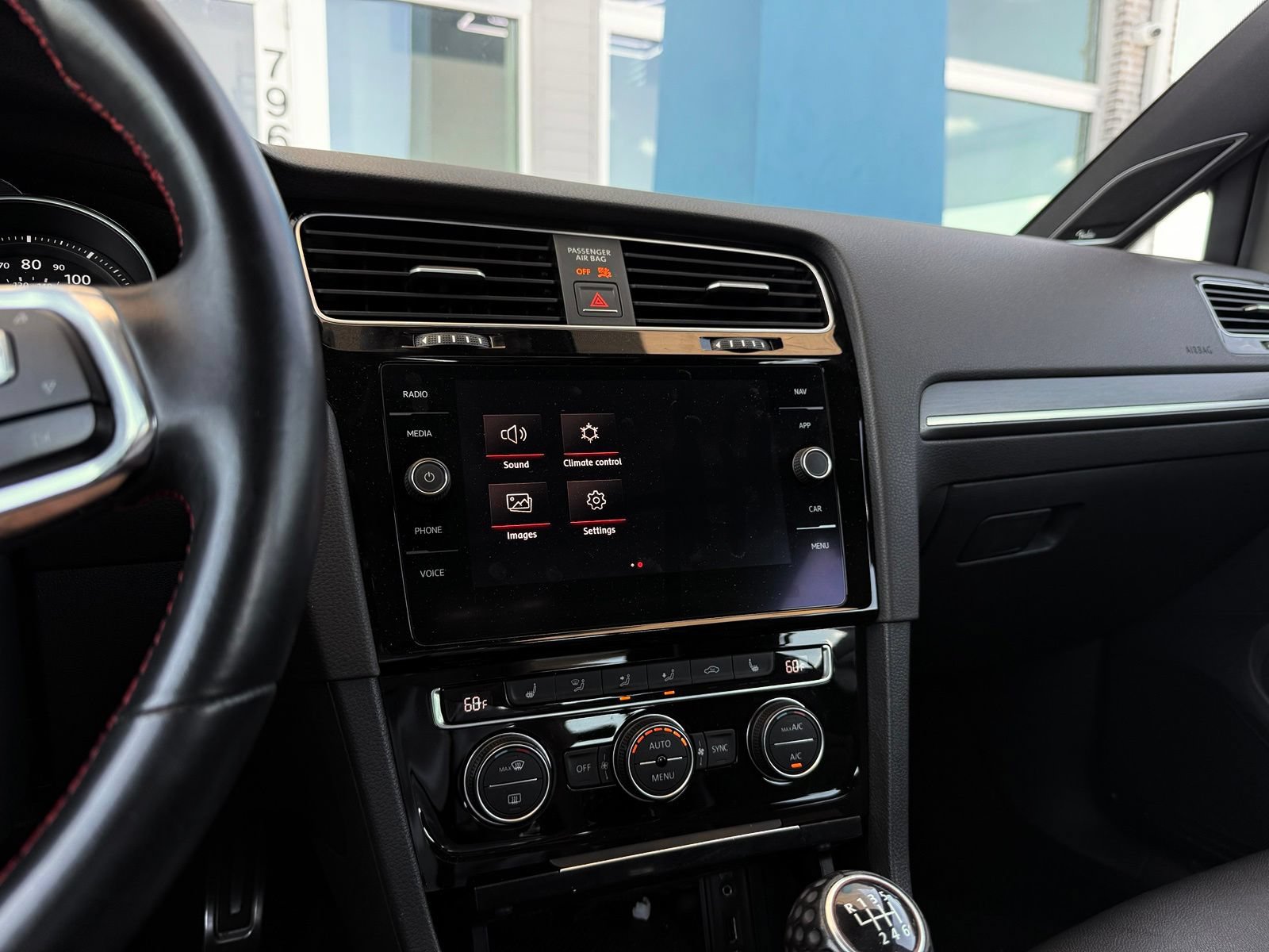 Used 2018 Volkswagen GTI SE FWD image 46