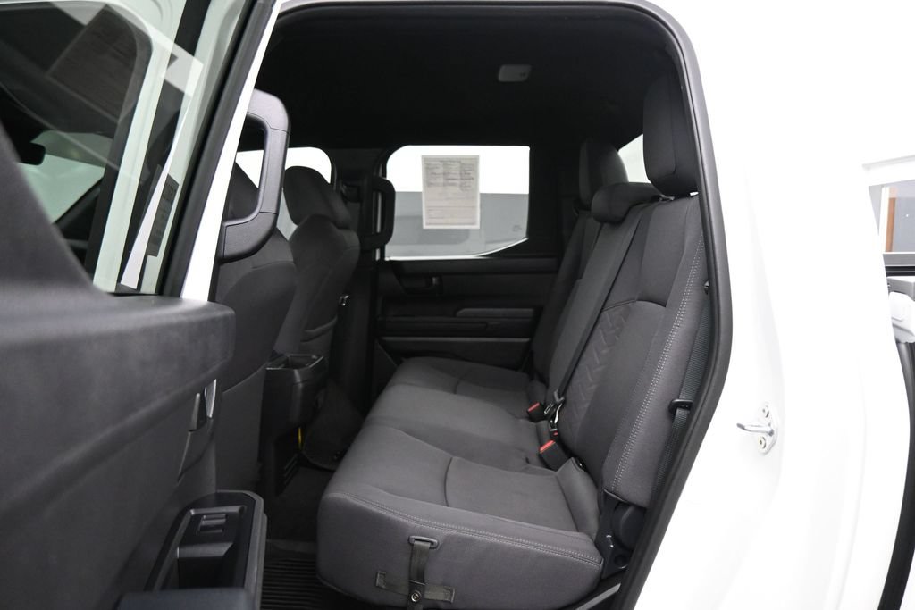 Used 2024 Toyota Tacoma SR5 AWD/4WD image 16