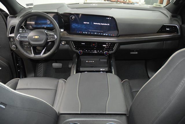 New 2026 Chevrolet Suburban Premier image 31