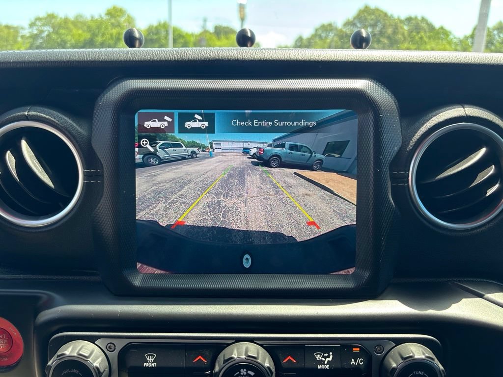 Used 2020 Jeep Gladiator Overland AWD/4WD image 27