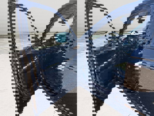 Used 2023 Jeep Grand Cherokee Limited w/ Luxury Tech Group II image 9