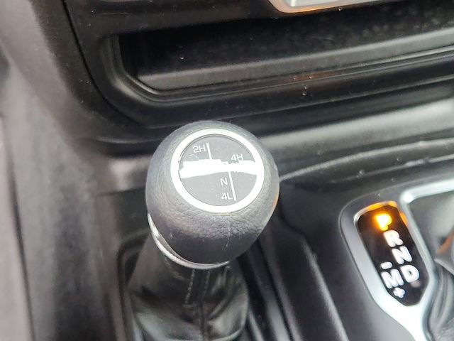 Used 2023 Jeep Wrangler Unlimited AWD/4WD image 24