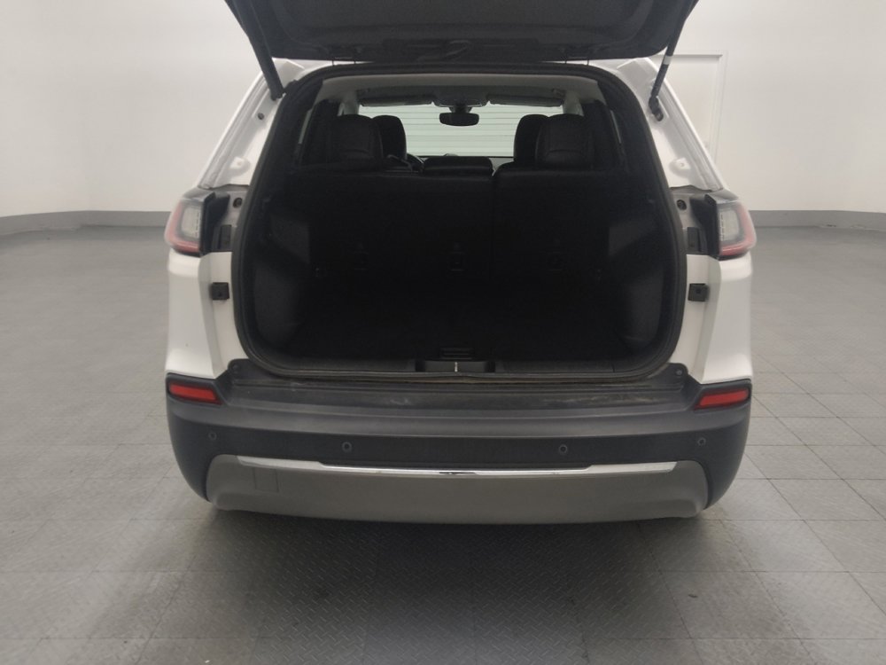 Used 2019 Jeep Cherokee Limited image 29