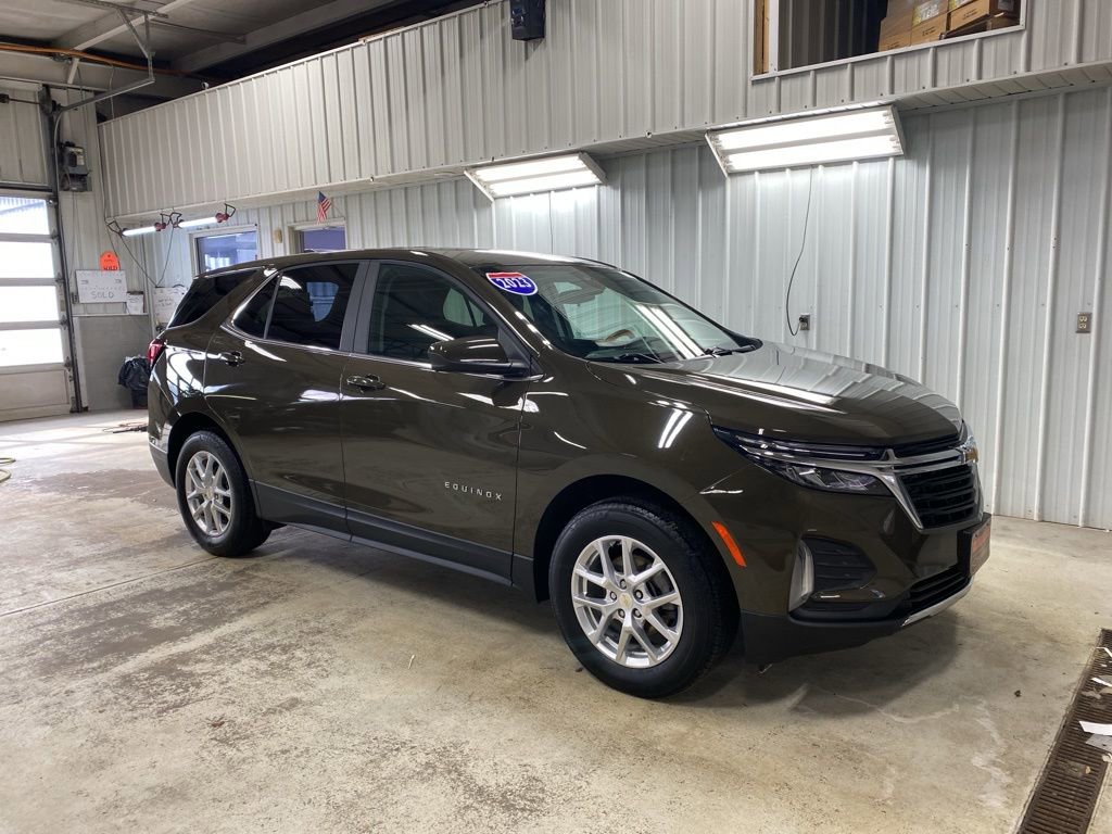 Used 2023 Chevrolet Equinox LT image 4