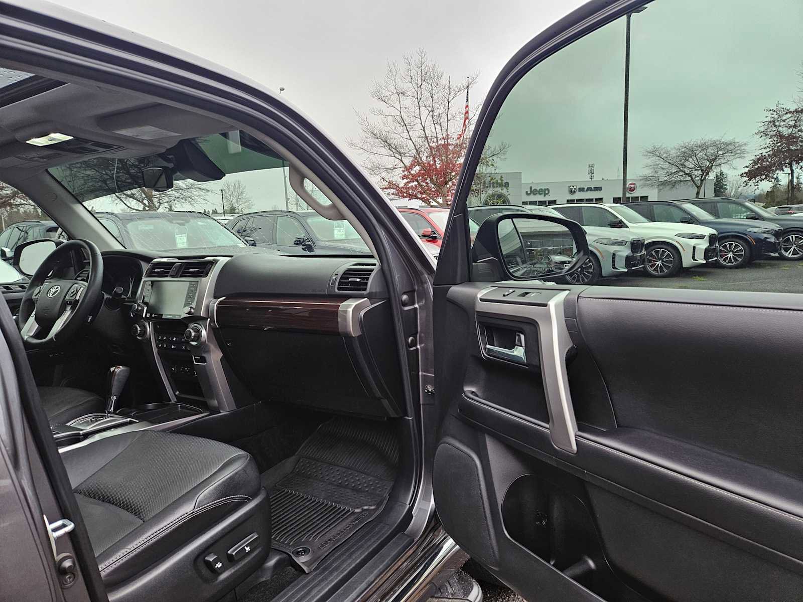 Used 2022 Toyota 4Runner Limited image 10