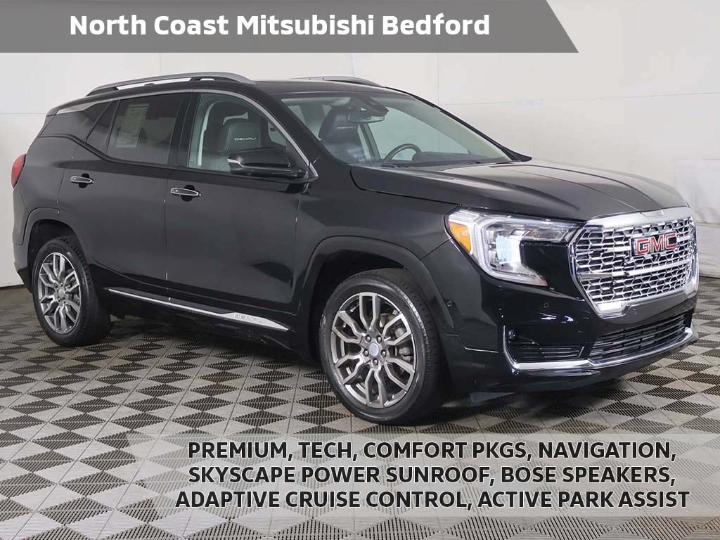 Used 2023 GMC Terrain Denali w/ Denali Premium Package