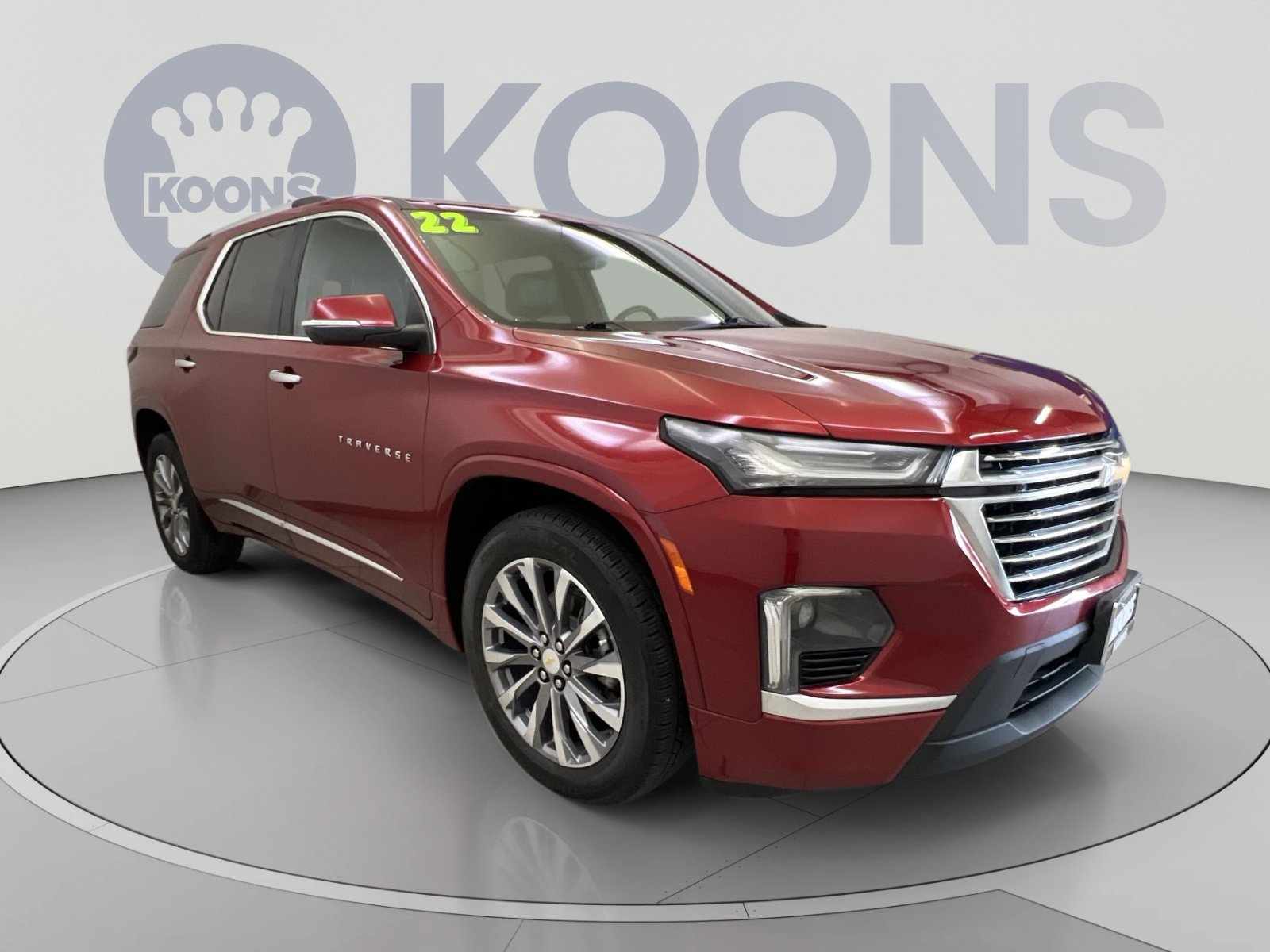 Used 2022 Chevrolet Traverse Premier w/ LPO, Cargo Package AWD/4WD image 2