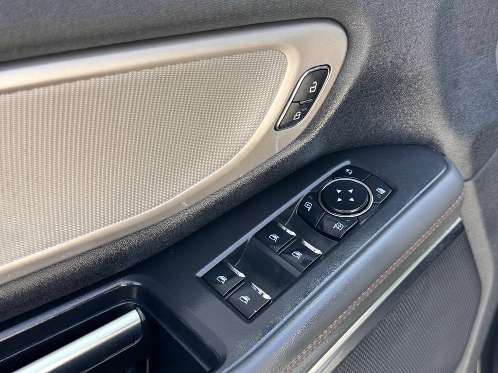 Used 2025 Ford Expedition Active AWD/4WD image 17