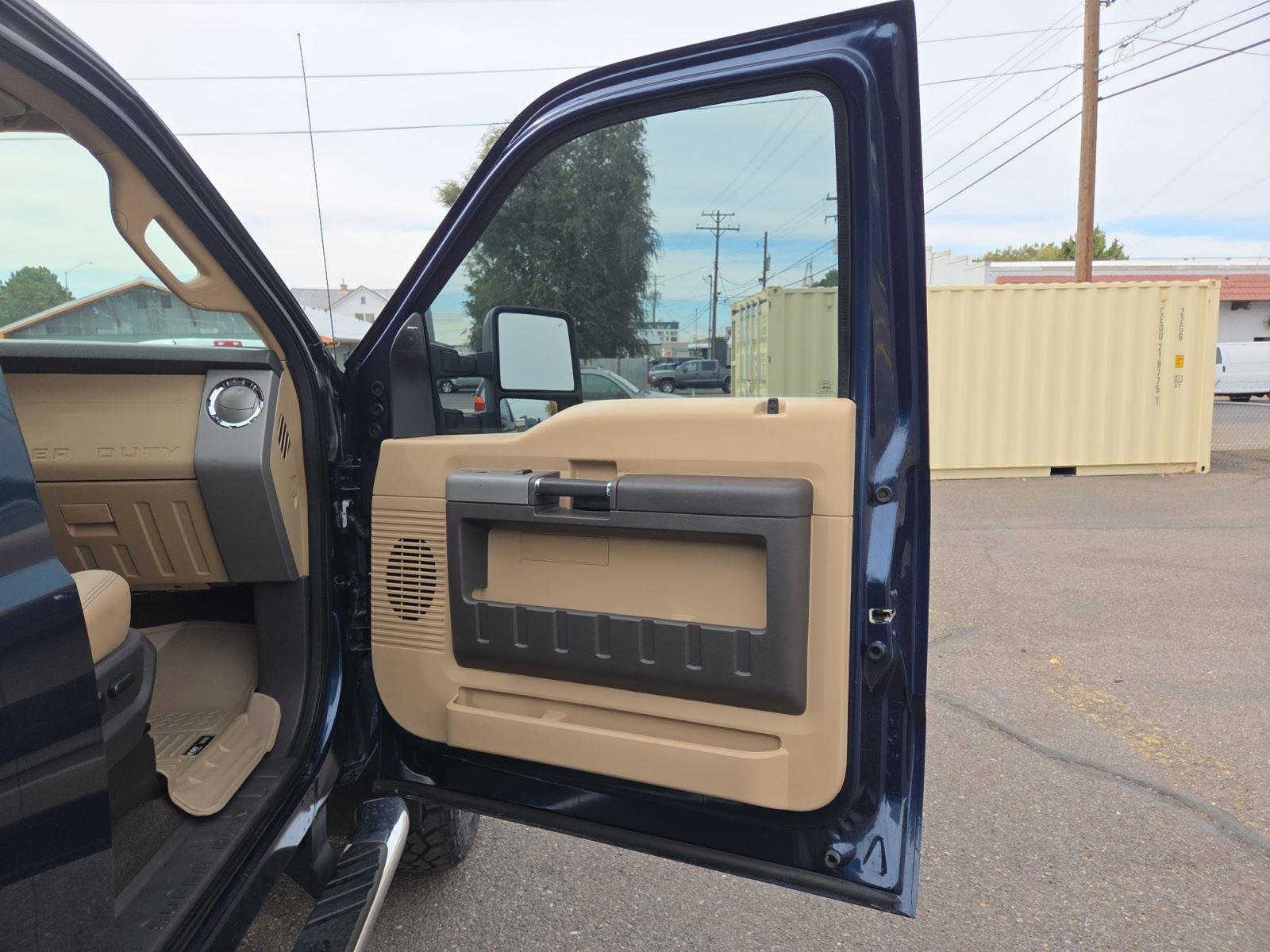 Used 2016 Ford F350 Lariat image 33