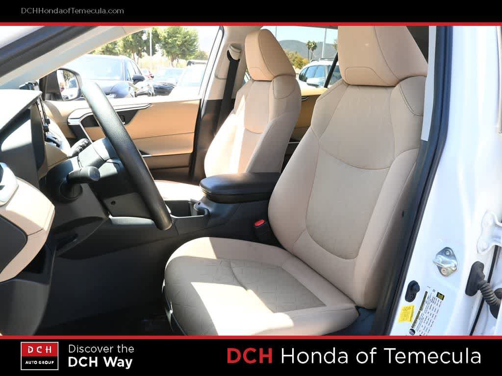 Used 2022 Toyota RAV4 XLE AWD/4WD image 18