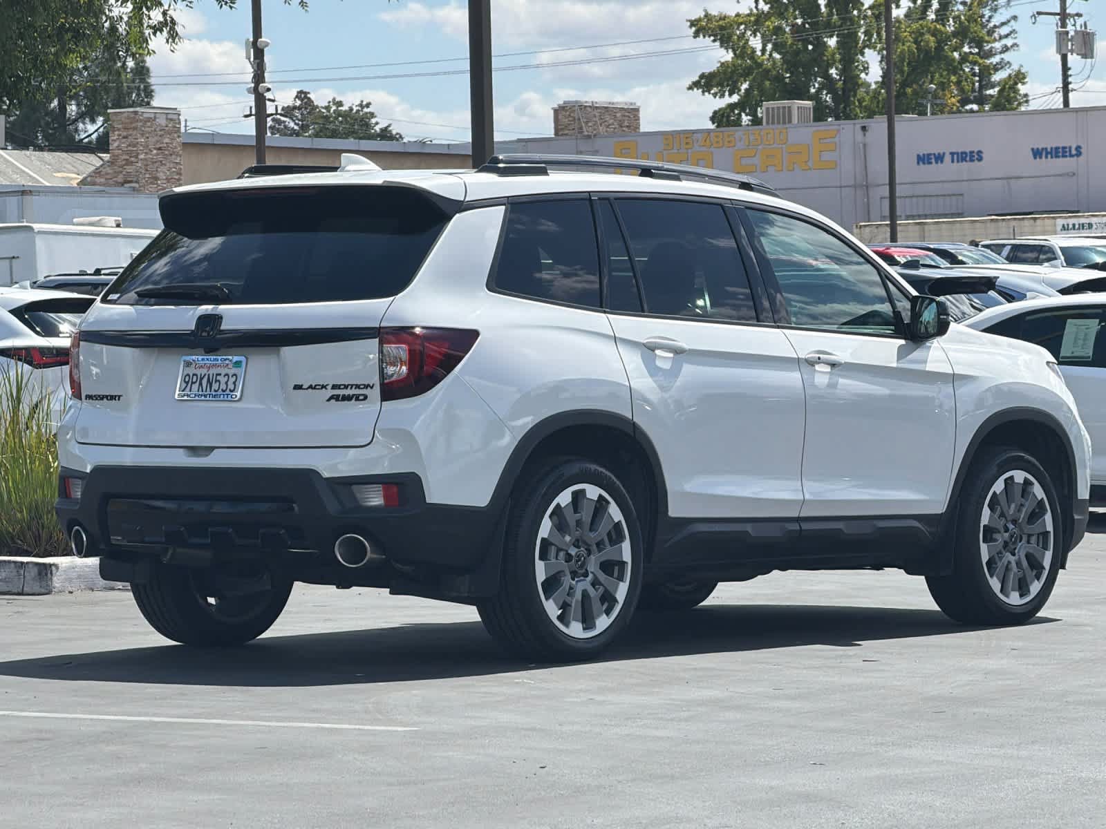 Used 2025 Honda Passport Black Edition image 2