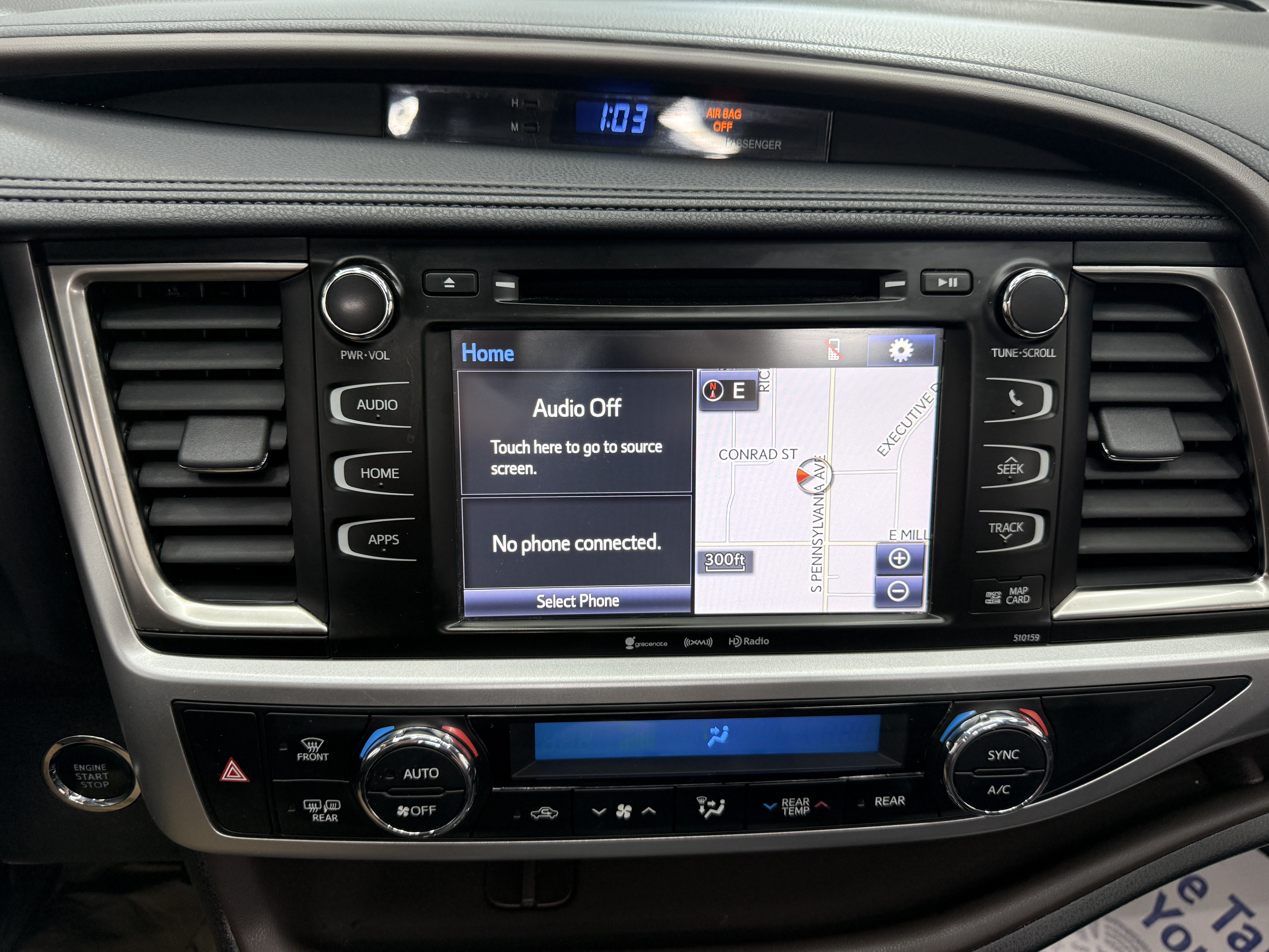 Used 2016 Toyota Highlander XLE AWD/4WD image 16