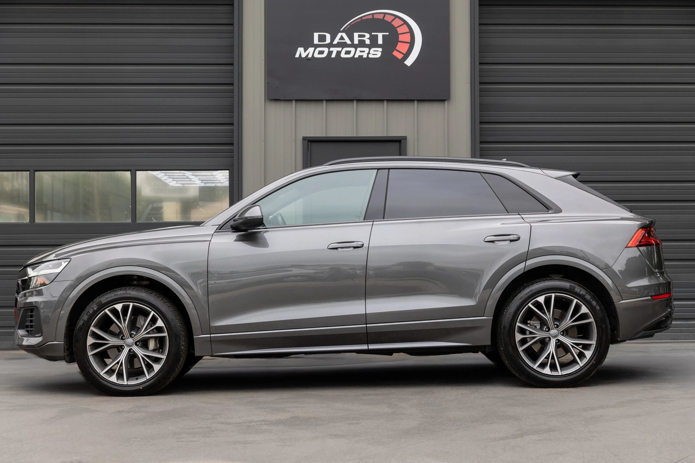 Used 2020 Audi Q8 Premium w/ Black Optic Package AWD/4WD image 4