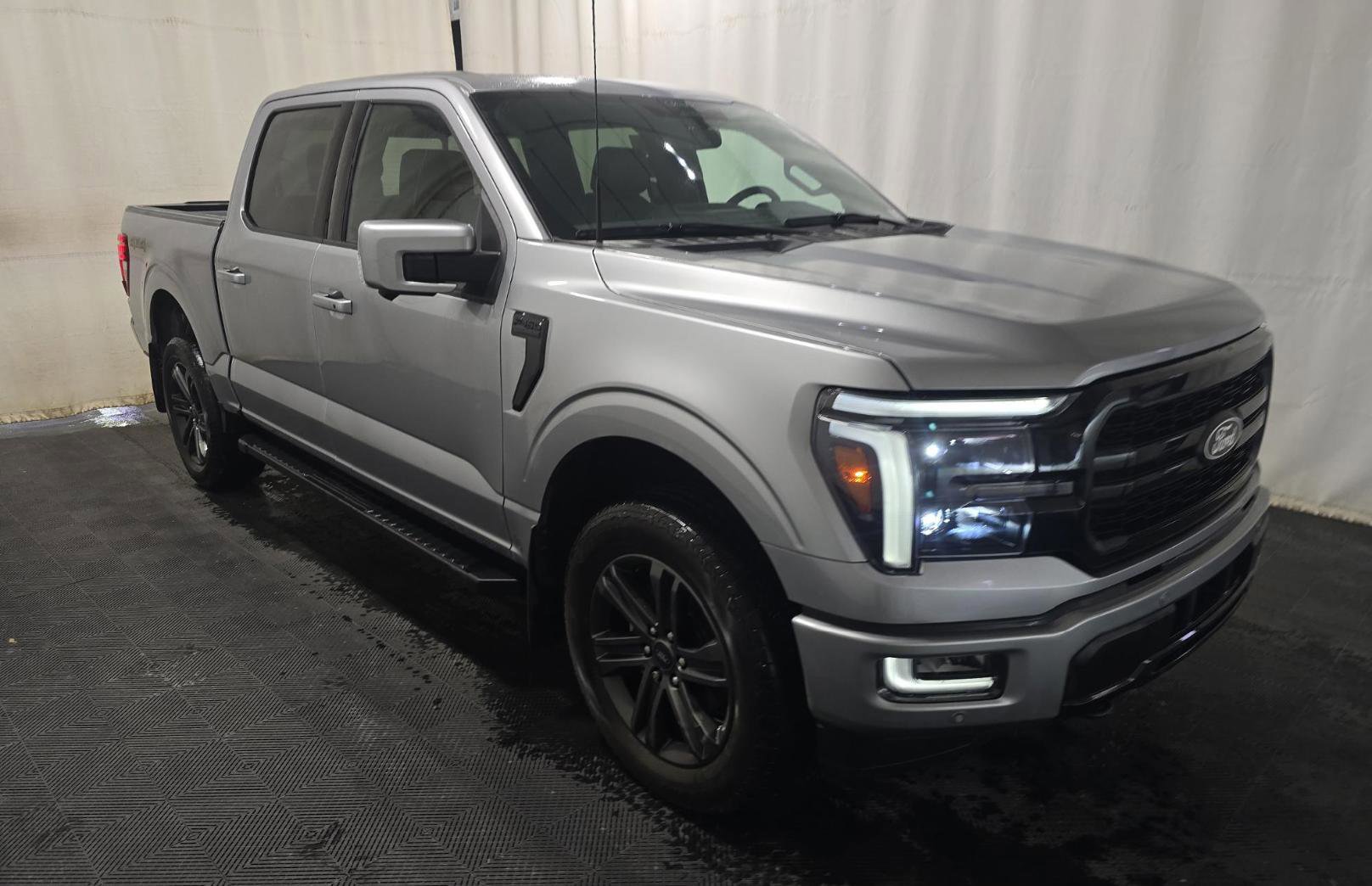 Used 2024 Ford F150 Lariat image 3