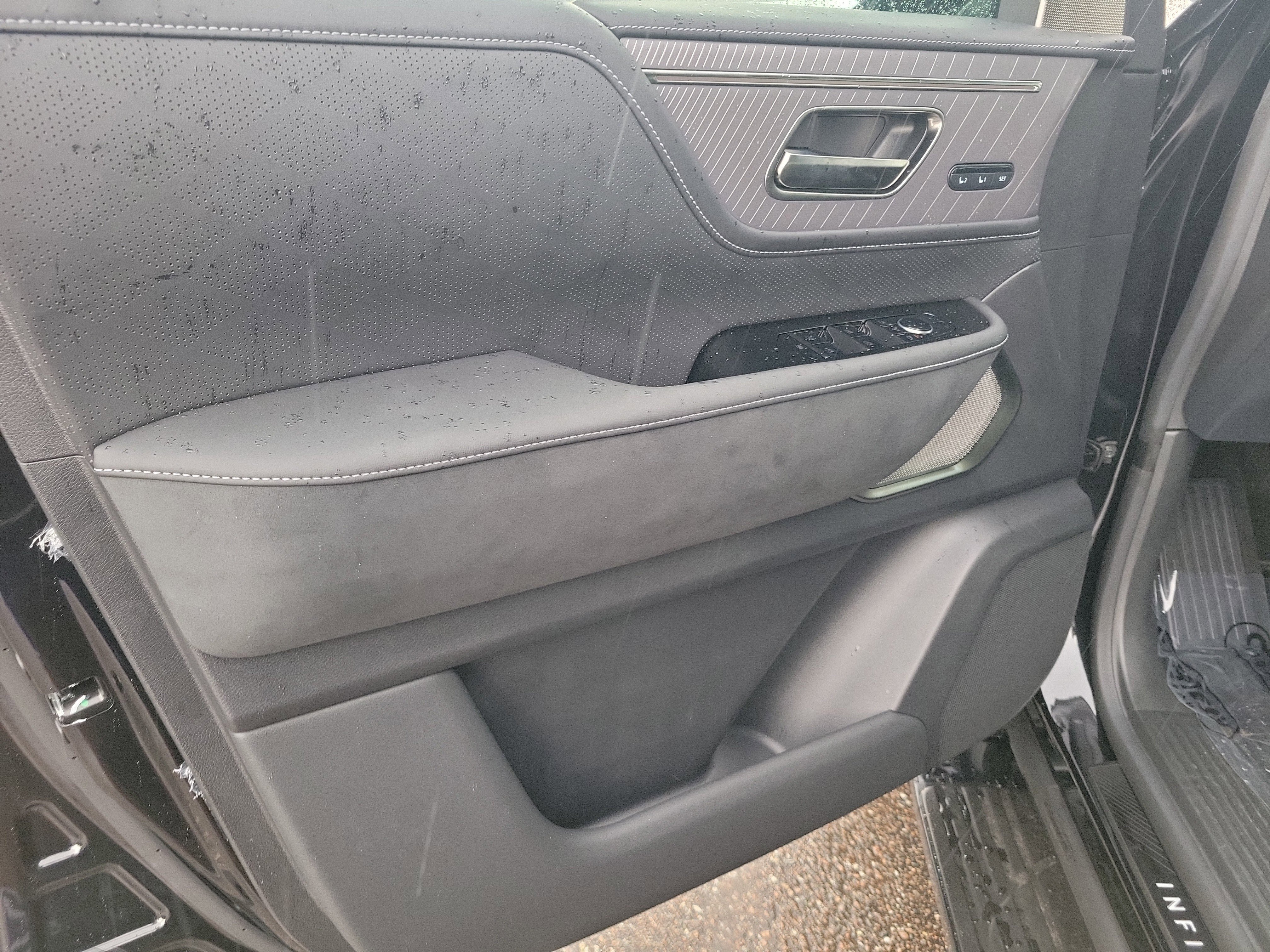 New 2026 INFINITI QX80 Autograph image 15