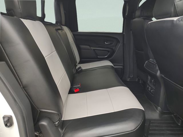 Used 2023 Nissan Titan SV w/ SV Convenience Package RWD image 30
