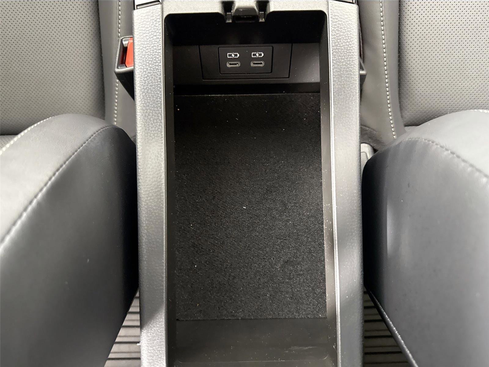 Used 2024 Toyota Prius Limited w/ Limited Premium Package image 37