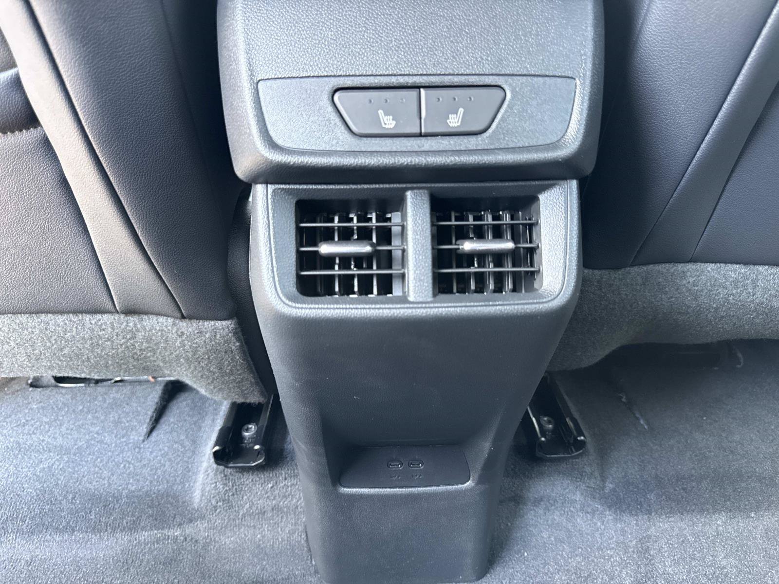 New 2027 Chevrolet Equinox ACTIV w/ Safety and Technology Package FWD image 31
