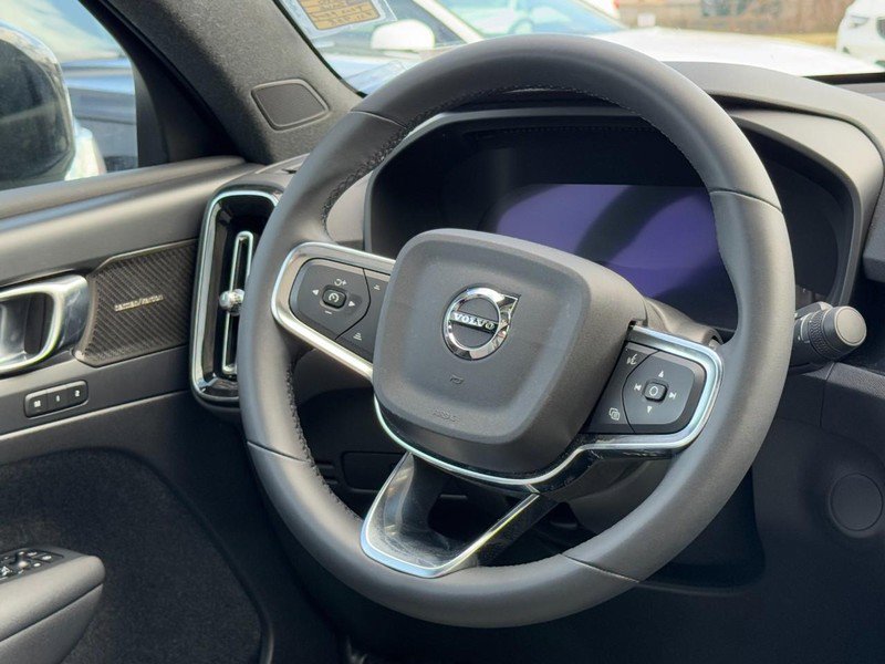 Certified 2023 Volvo C40 P8 Recharge Ultimate image 13