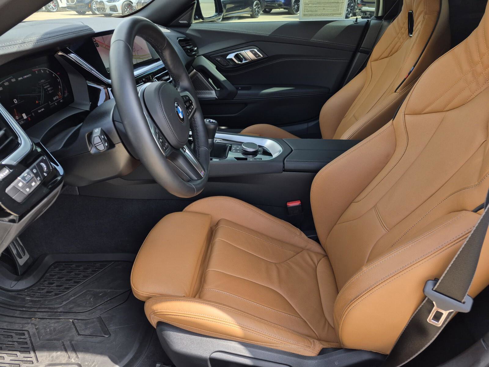 Certified 2025 BMW Z4 M40i w/ Edition RWD image 13
