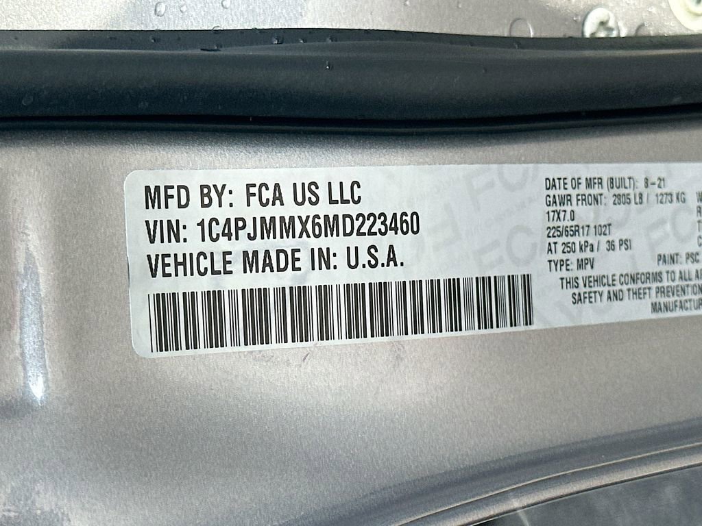 Used 2021 Jeep Cherokee Latitude Lux w/ Sun & Sound Group AWD/4WD image 30