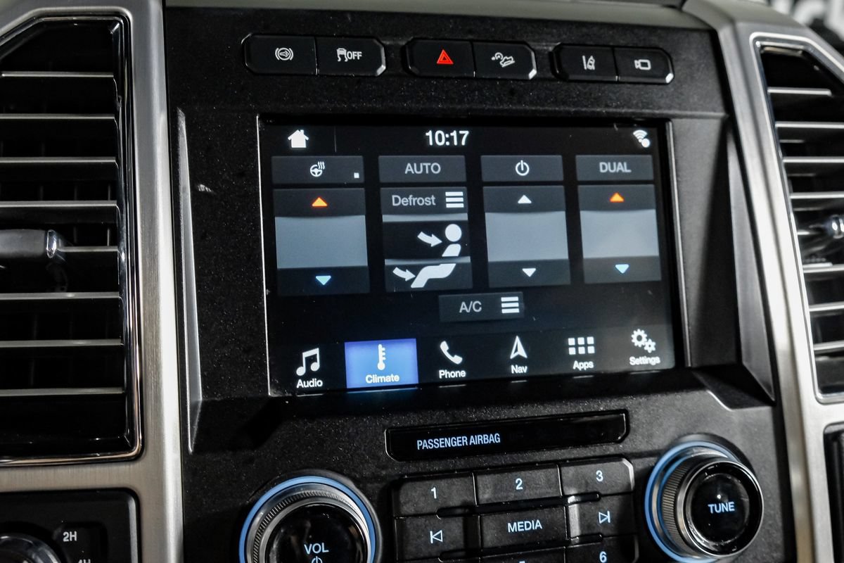 Used 2018 Ford F250 Platinum w/ Platinum Ultimate Package AWD/4WD image 29