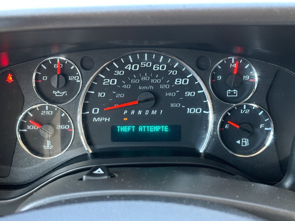 Used 2025 Chevrolet Express 3500 LT w/ LT Preferred Equipment Group RWD image 28