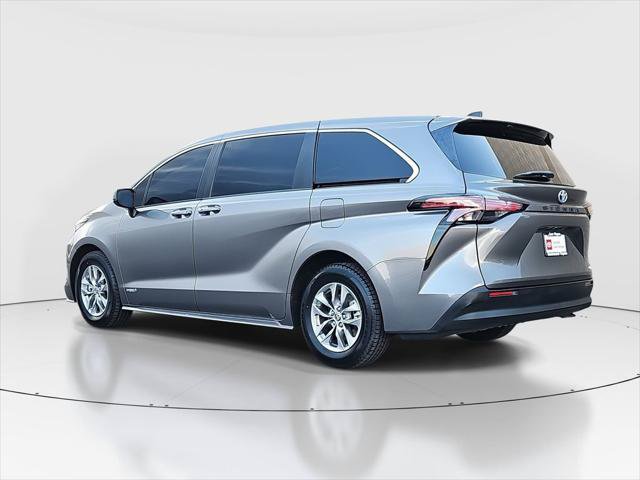 Certified 2021 Toyota Sienna LE FWD image 7
