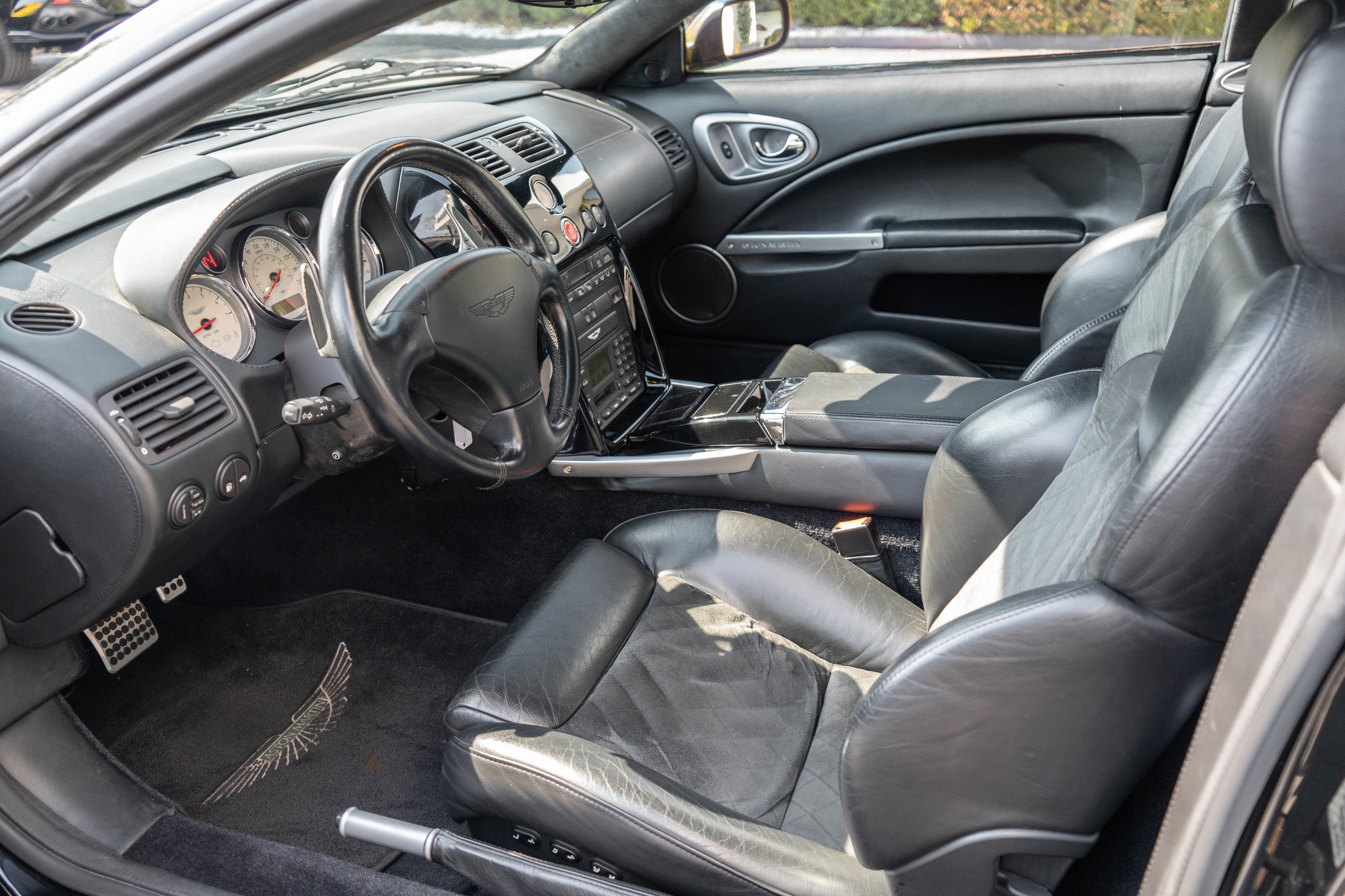 Used 2002 Aston Martin Vanquish image 12