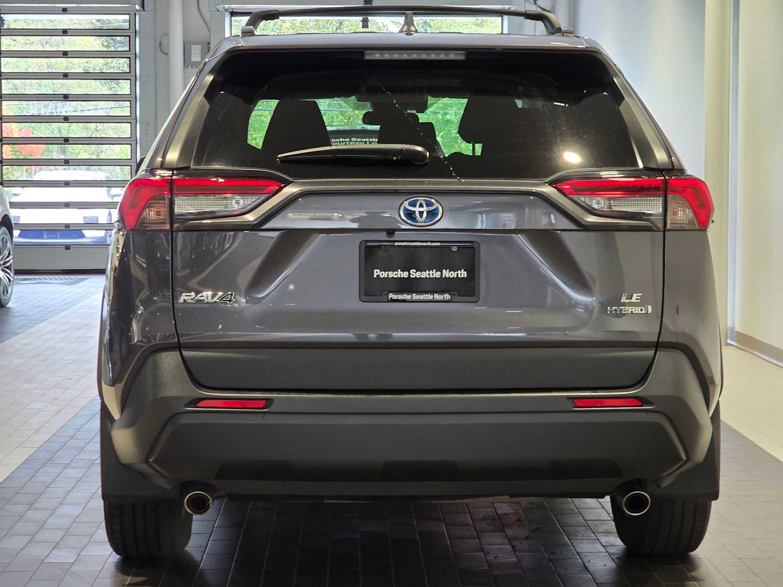 Used 2019 Toyota RAV4 LE image 6