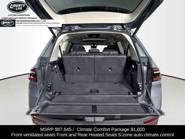 Used 2024 BMW X7 xDrive40i image 28