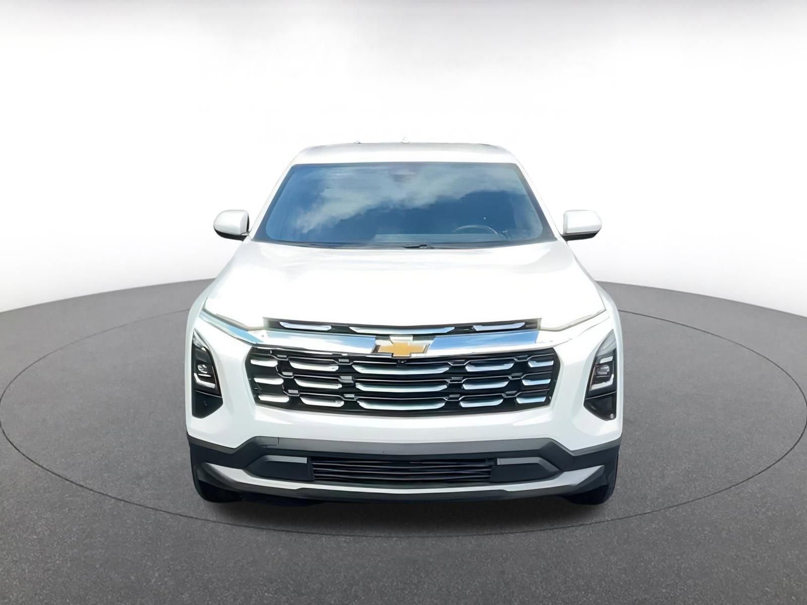 Used 2025 Chevrolet Equinox LT image 4