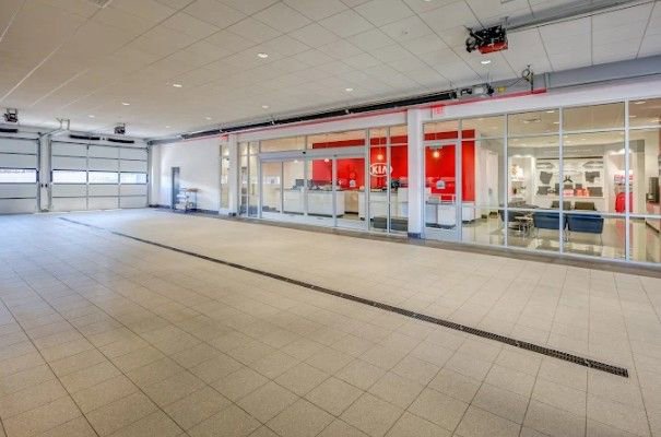 Used 2016 Kia Sorento LX image 5