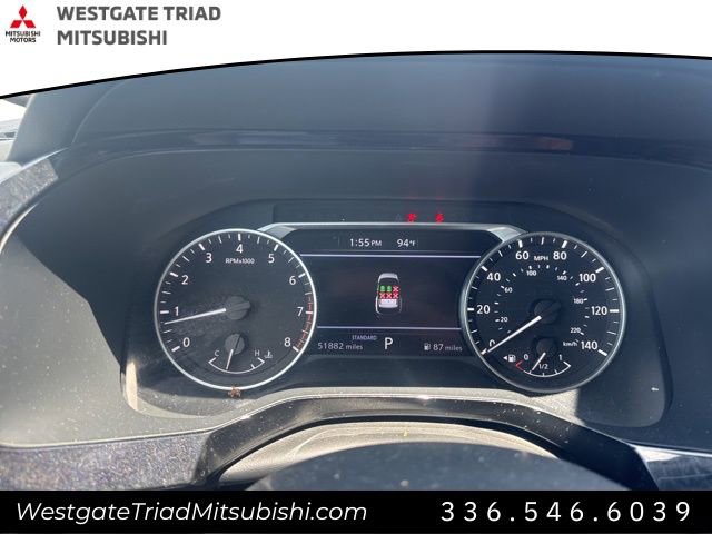 Used 2022 Nissan Pathfinder SV image 25