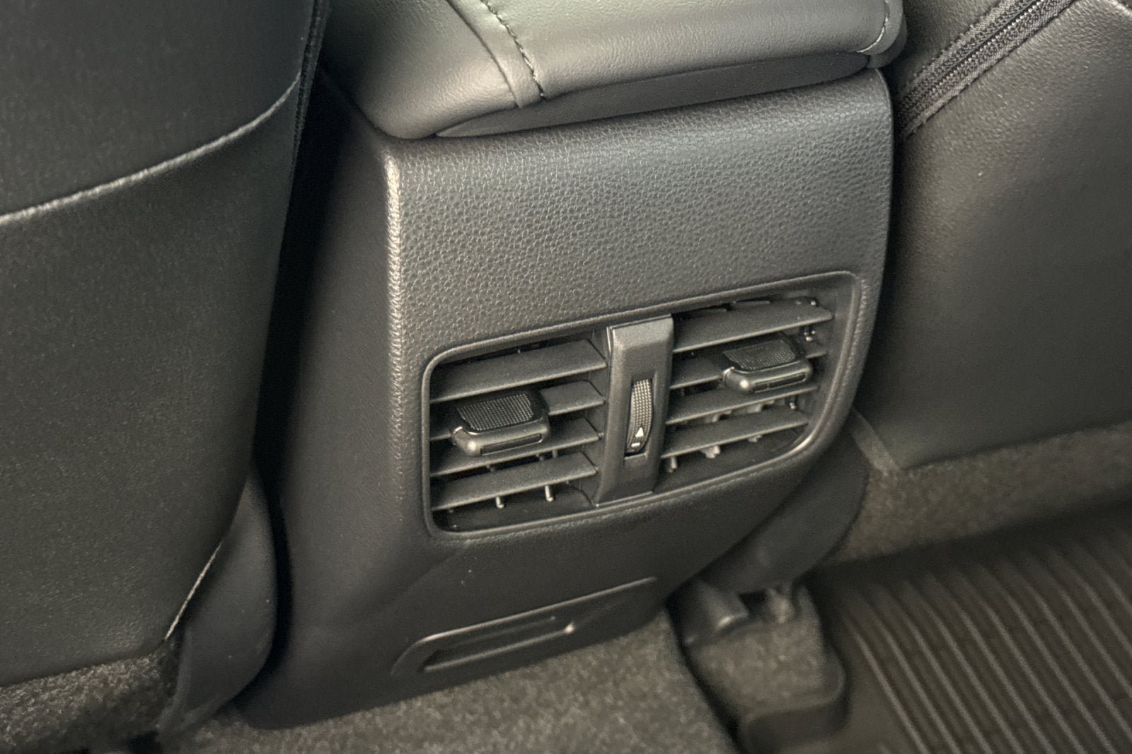 New 2026 Toyota Corolla Cross XLE w/ Convenience Package FWD image 52