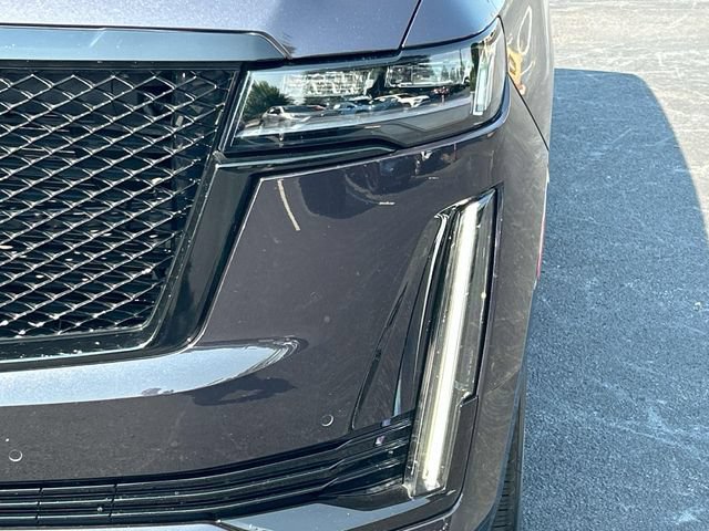 Used 2023 Cadillac Escalade Sport w/ LPO, ONYX Package AWD/4WD image 10