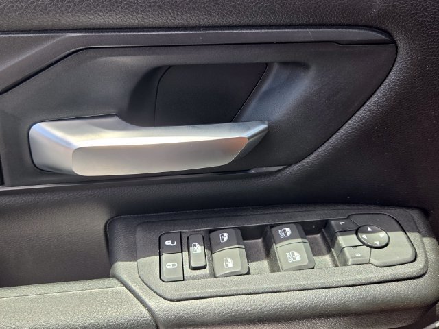 New 2026 RAM 1500 Express AWD/4WD image 17