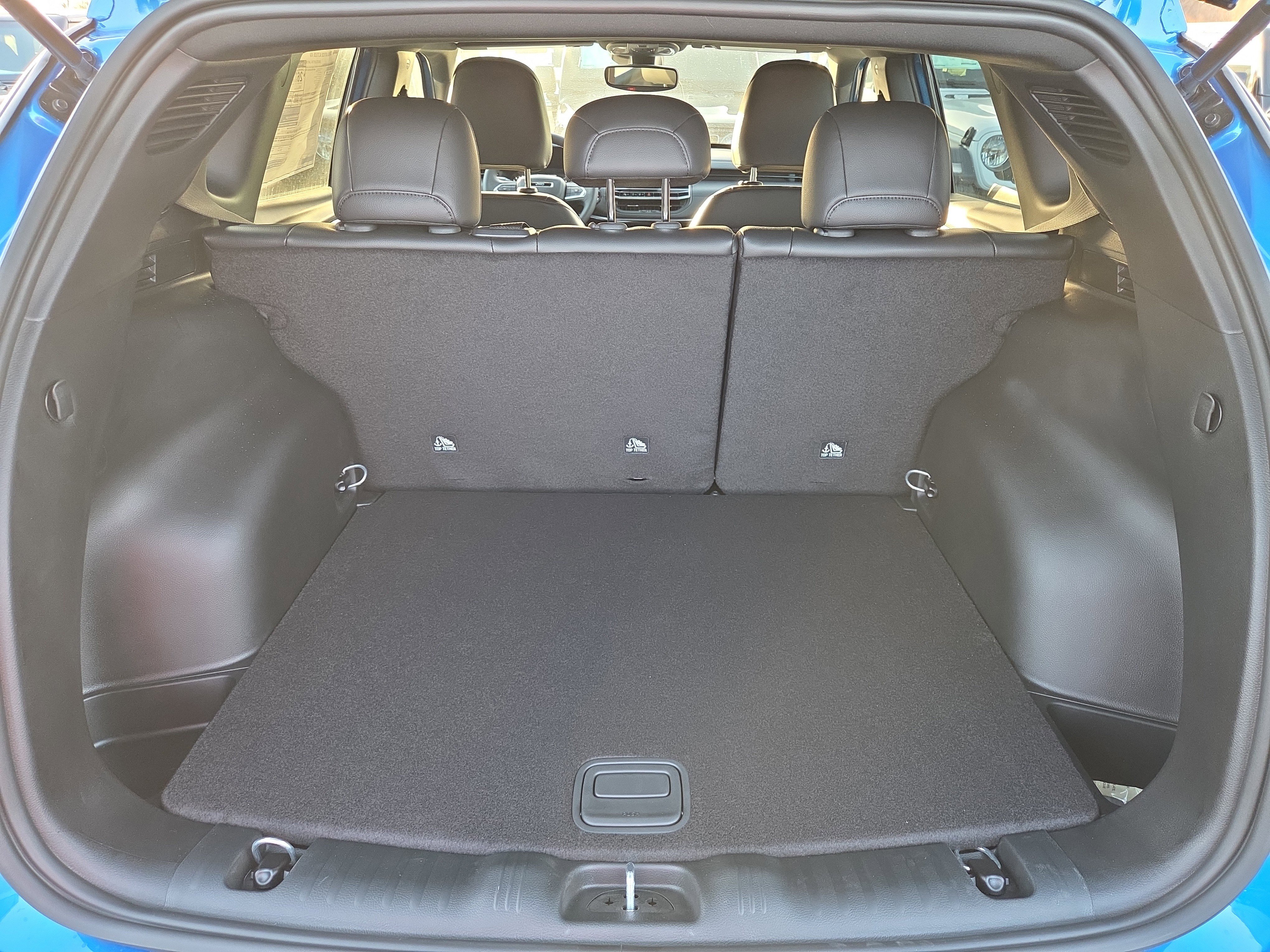 New 2026 Jeep Compass Latitude image 8