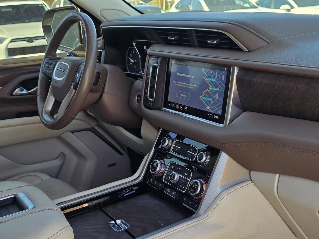 Used 2021 GMC Yukon XL Denali w/ Denali Premium Package image 36